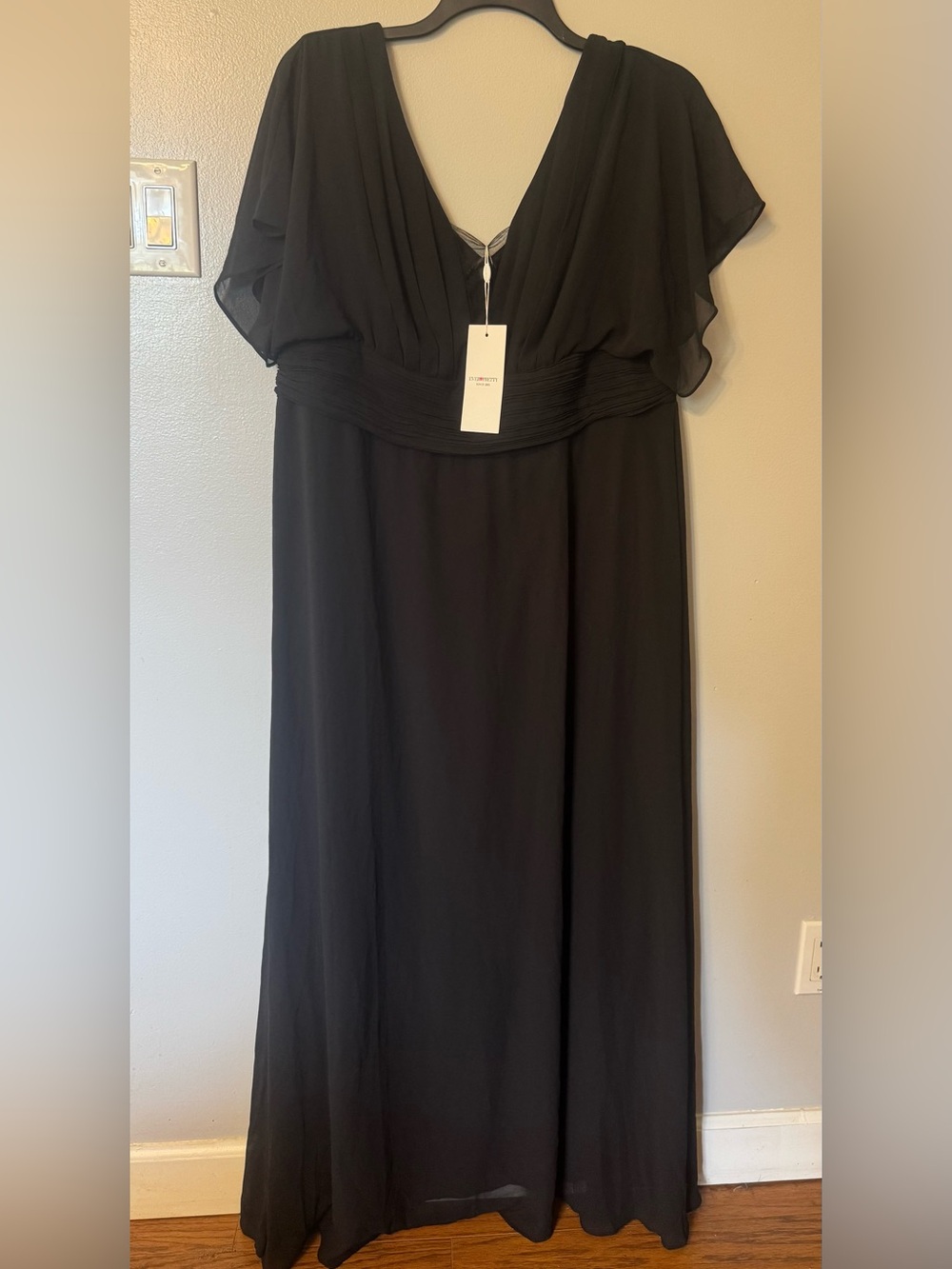 Ever Pretty Black V-Neck Chiffon Evening Gown